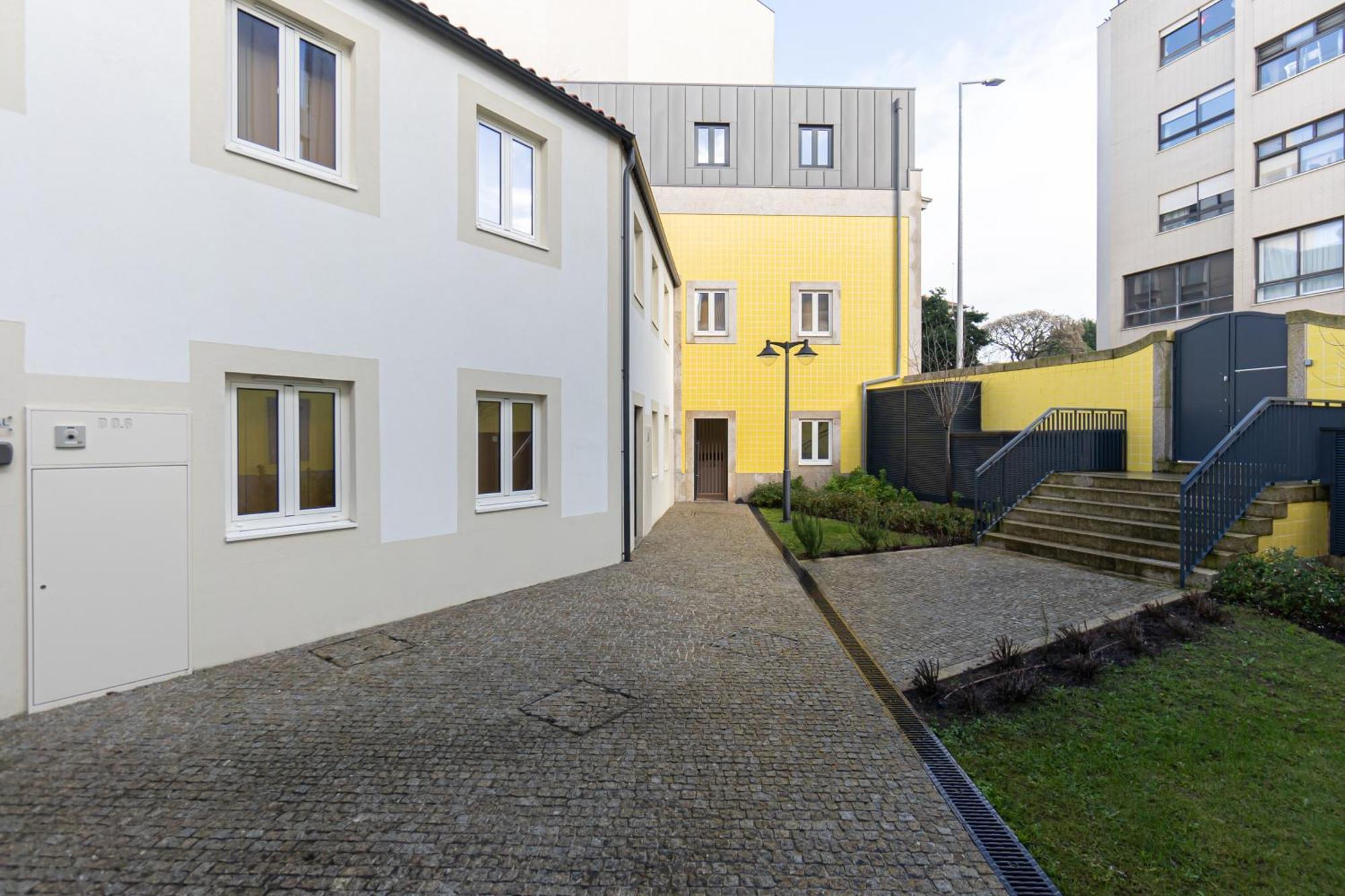 Host Wise - Urban Comfort House * Oporto