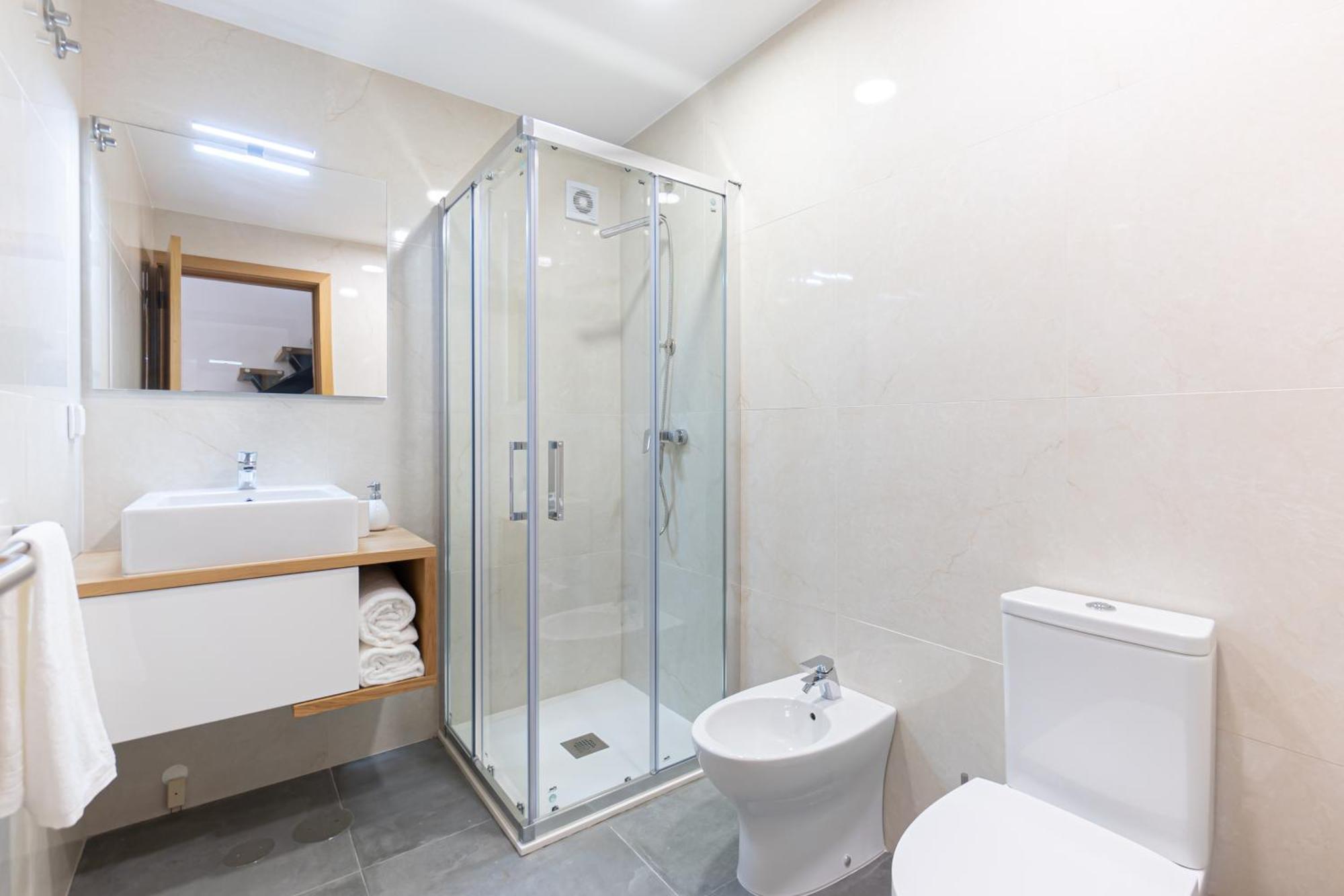 Host Wise - Urban Comfort House * Oporto
